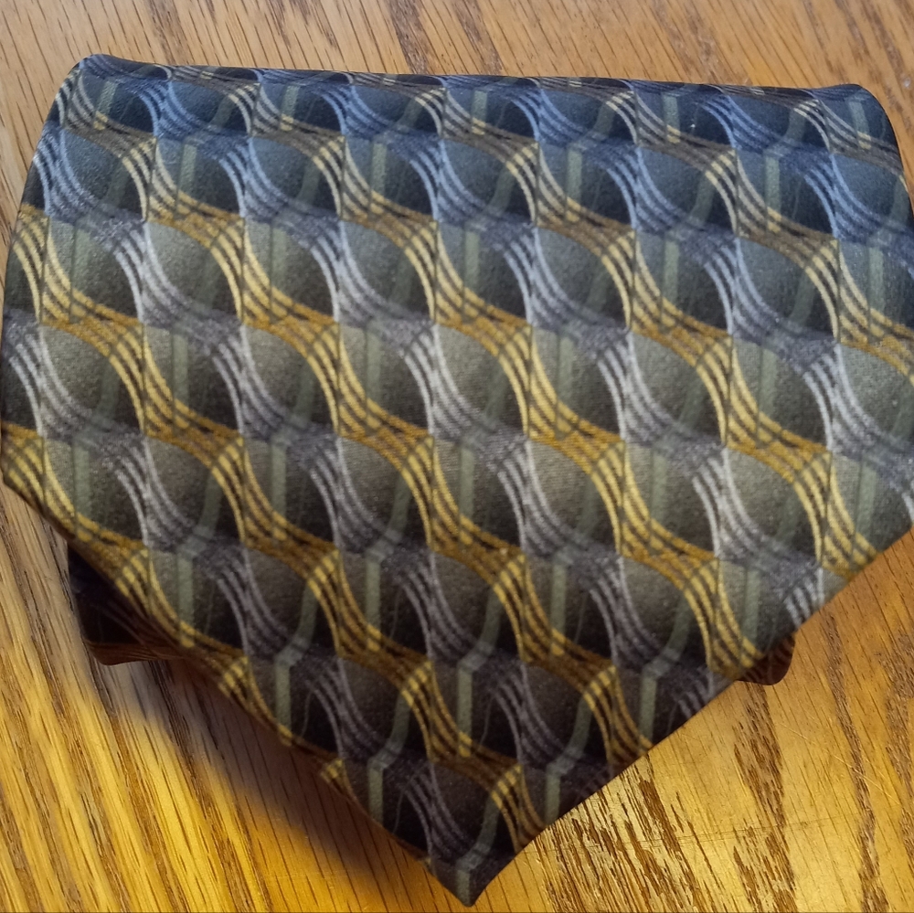 Van Heusen Men's Silk Necktie Geometric Art Deco Wave Gray Navy Gold EUC